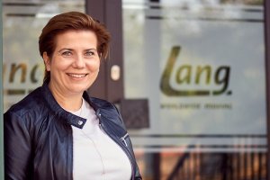Benimmkurse bei Elmayer und sanfte Riesen